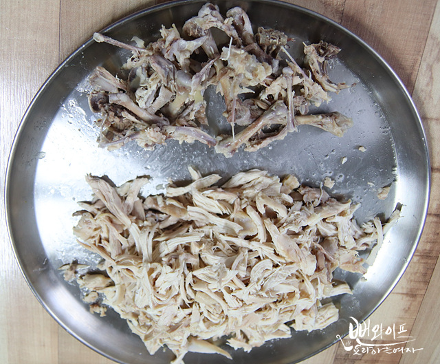 Strip the chicken meat — step photo 1