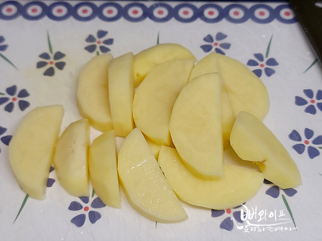 Slice the potatoes — step photo