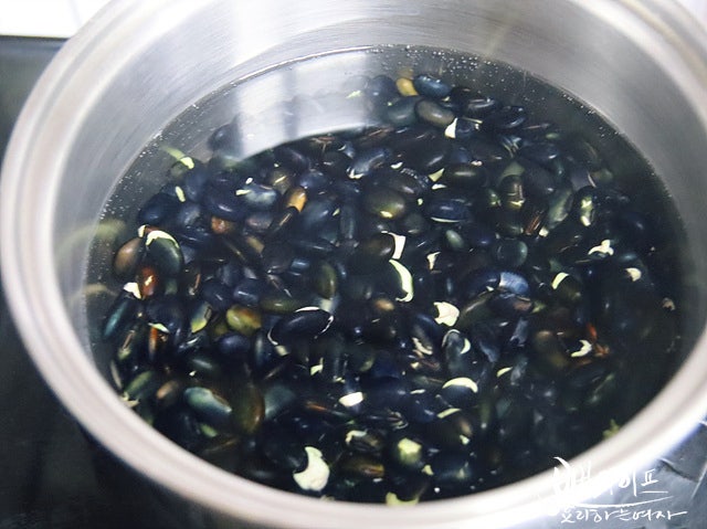 Boil the beans — step photo 1