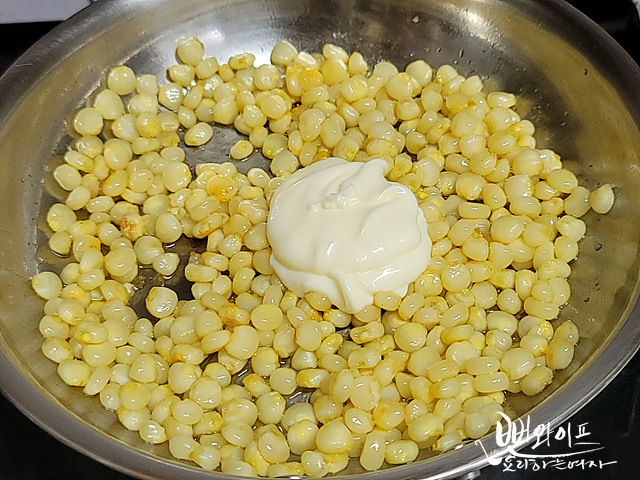 Make corn cheese — step photo 3