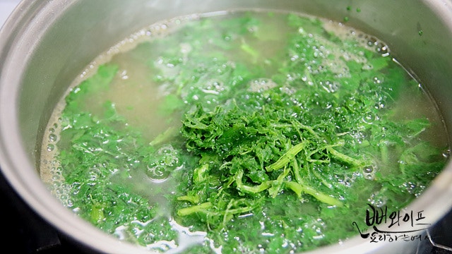 Boil the soup — step photo 1