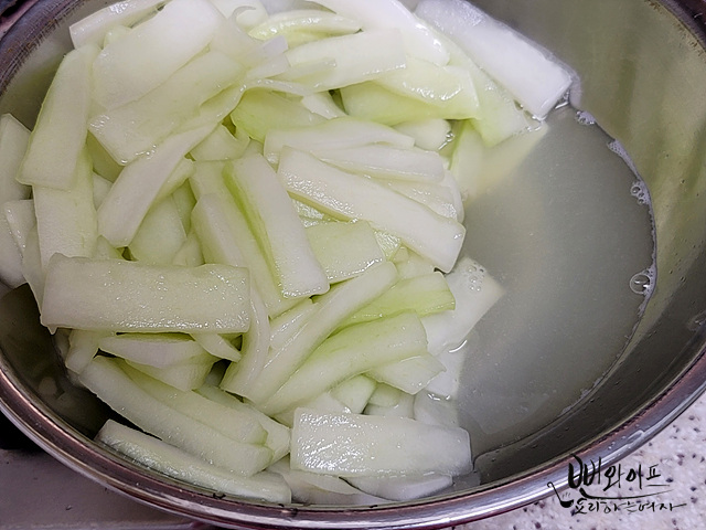 Pickle the cucumber — step photo 1