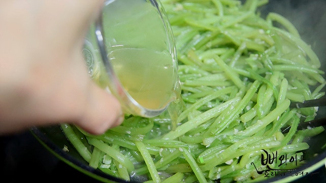 Stir-fry — step photo 1