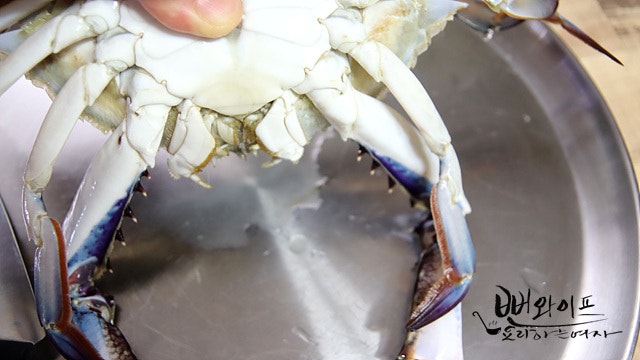 How to clean the crabs — step photo 2