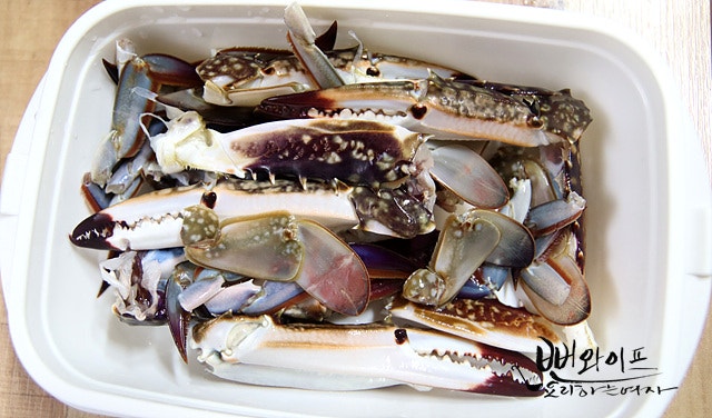 How to clean the crabs — step photo 2