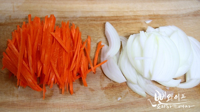 Slice the ingredients — step photo 2