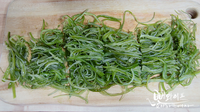 Cut the ingredients — step photo 1