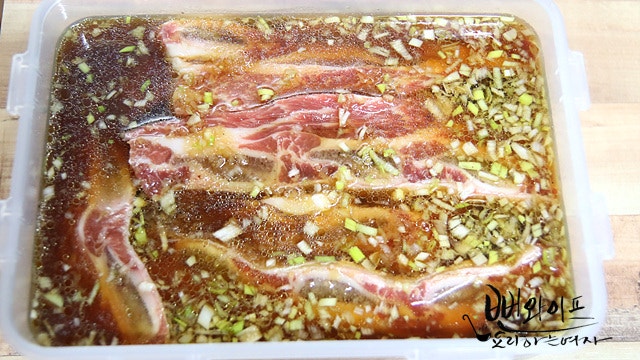 How to marinate the LA galbi — step photo 2