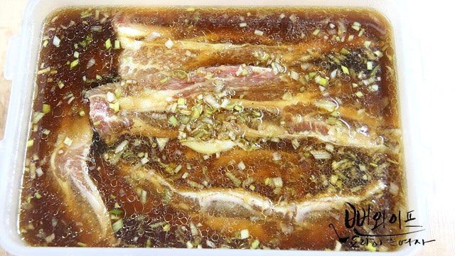 How to marinate the LA galbi — step photo