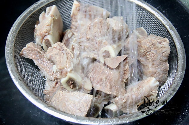 Blanch the ribs — step photo