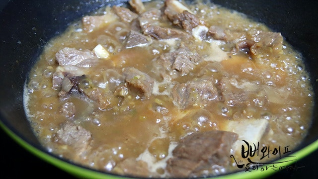 Braise the ribs — step photo 2