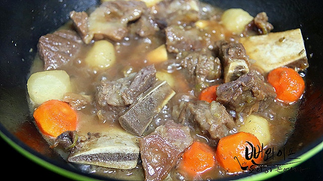 Braise the ribs — step photo 2
