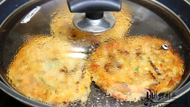 Pan-fry the pancakes — step photo 2