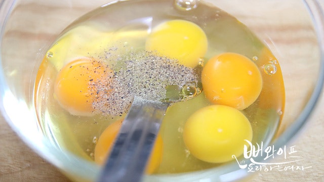 Season the eggs — step photo 1