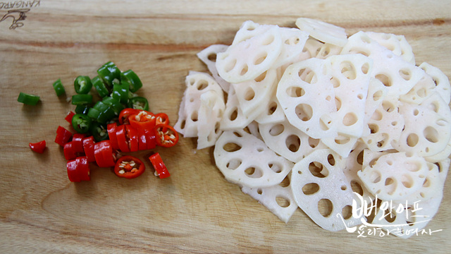 Slice the ingredients — step photo