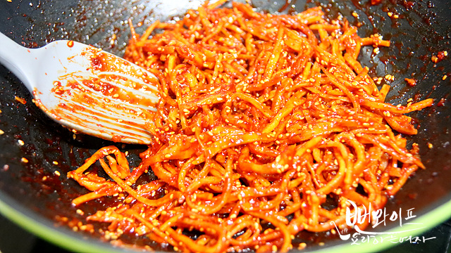 Toss with the seasoning — step photo