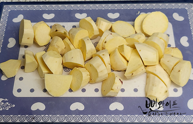 Cut the sweet potatoes — step photo
