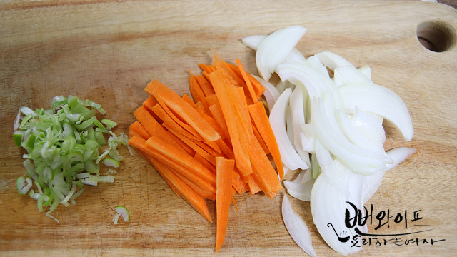 Cut the ingredients — step photo 2