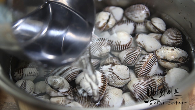 How to boil cockles — step photo 1