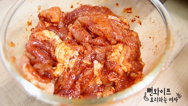 Marinate the meat — step photo 2