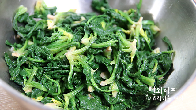 Season the spinach — step photo