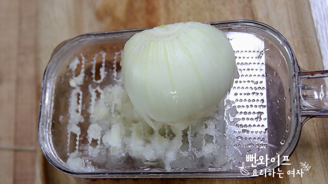 Marinate in seasoning — step photo 1