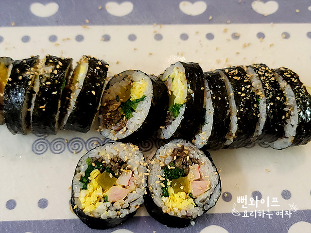 Roll the kimbap — step photo 2