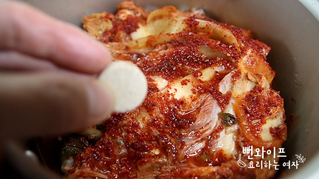 Add ingredients to the pressure cooker — step photo 3