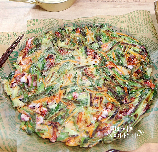 Crispy Pajeon (Scallion Pancake) with Potato Starch — finished dish