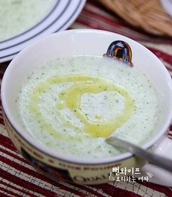 Nutty and Textured Broccoli Potato Soup — finished dish