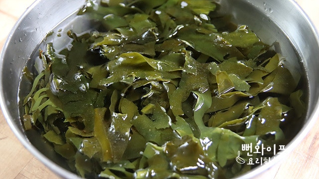 Prepare the seaweed — step photo 2