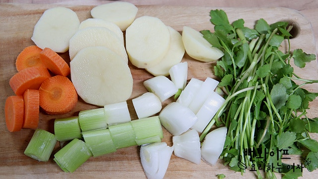 Slice the ingredients — step photo
