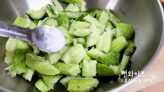 Toss with seasonings — step photo