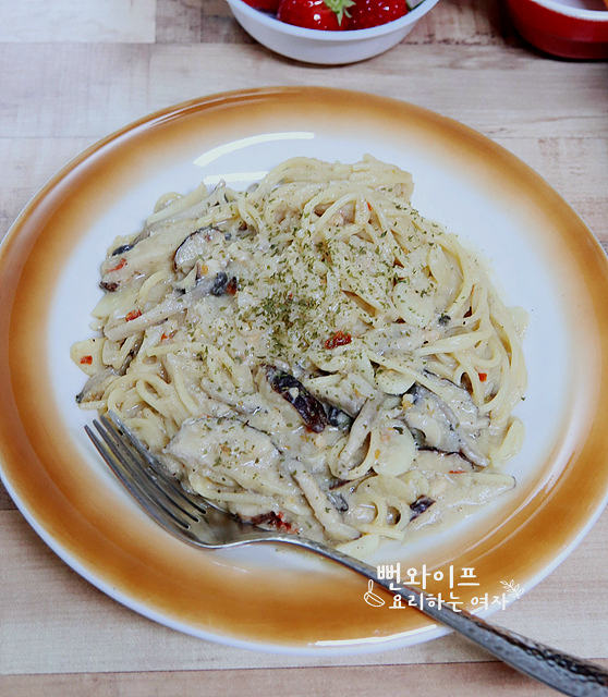 Cream Pasta with Cashews and No Milk or Cream — finished dish
