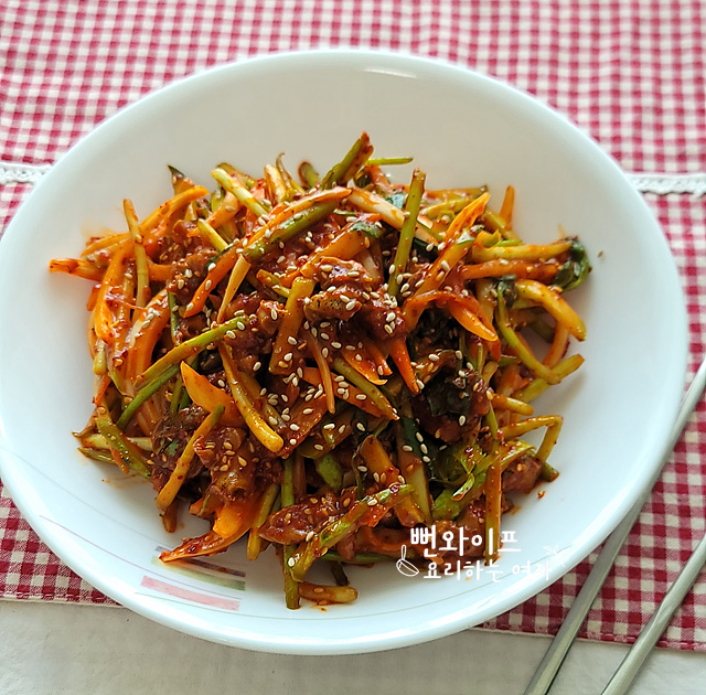 Sweet and Sour Golbaengi Muchim (Spicy Sea Snail Salad) — finished dish