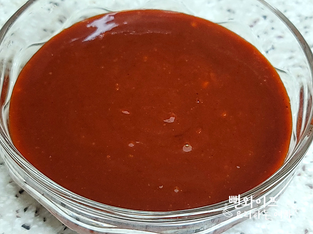 Make the spicy seasoning sauce — step photo 2