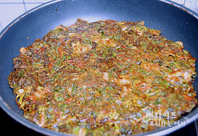 Pan-fry the pancakes — step photo 2