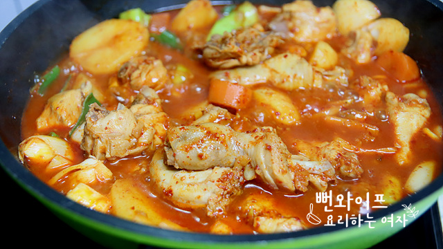 Add remaining seasoning and simmer — step photo