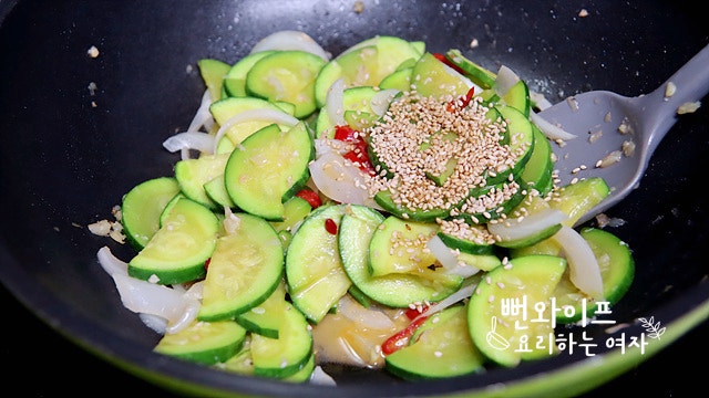 Add secondary ingredients and finish — step photo 2