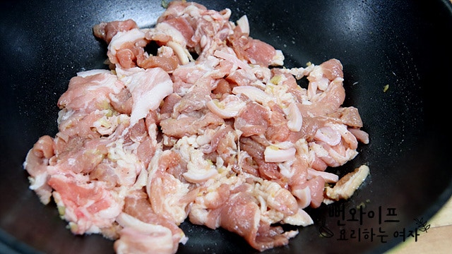 Season and sear pork — step photo 2
