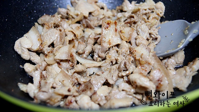 Season and sear pork — step photo 2
