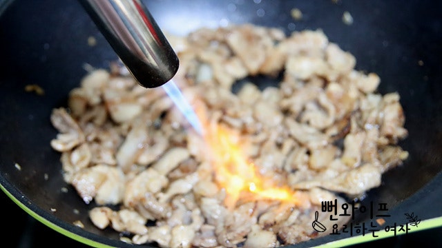 Season and sear pork — step photo 1