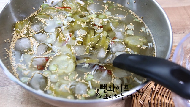 Make the cold soup — step photo 2