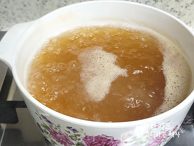 Make the anchovy broth — step photo 3