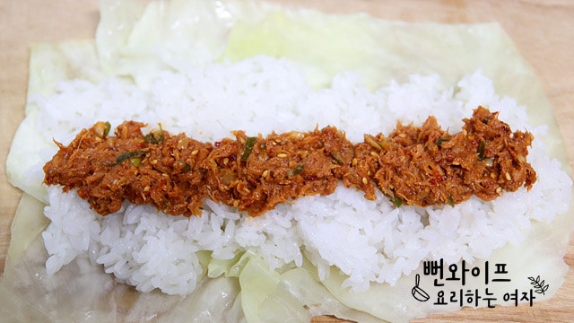 Roll the cabbage rice rolls — step photo 2