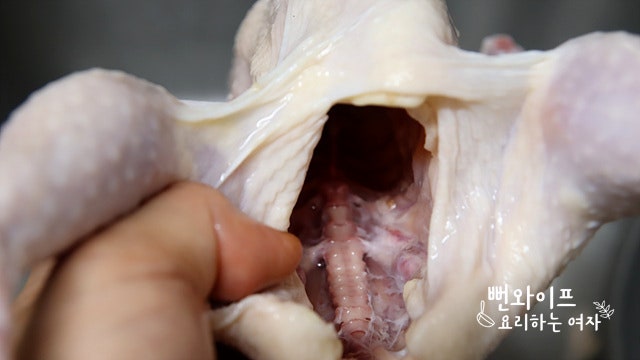 Clean the chickens — step photo 2