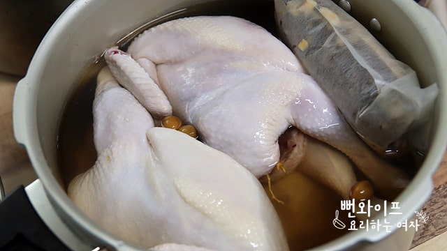Cook in the pressure cooker — step photo 1
