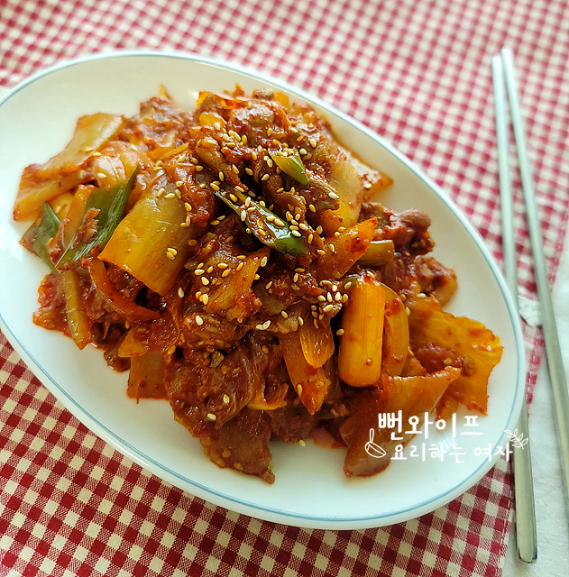 Kimchi Jeyuk Bokkeum (Spicy Stir Fried Pork with Kimchi) — finished dish