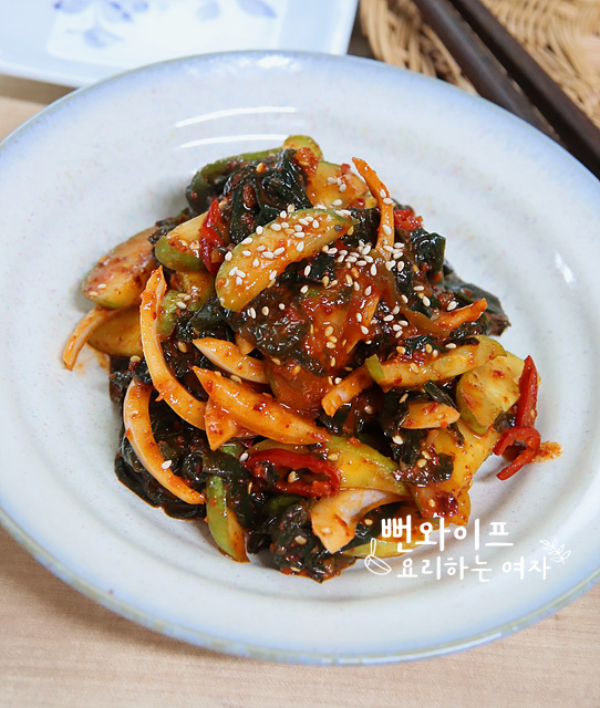 Sweet and Sour Oi Muchim (Seasoned Cucumber Salad) — finished dish