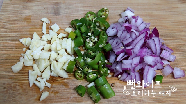 Make seasoned salted fermented shrimp — step photo 2